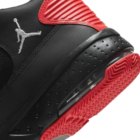 NIKE JORDAN MAX AURA 2