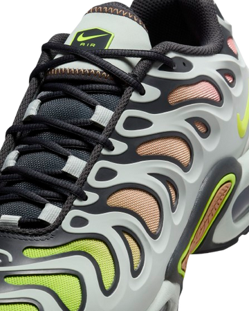 NIKE AIR MAX PLUS DRIFT