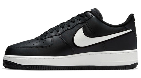 NIKE AIR FORCE 1 '07