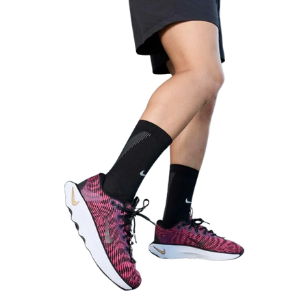 WMNS NIKE MOTIVA