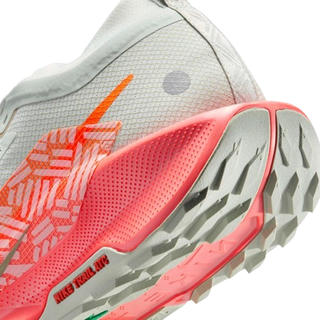 NIKE PEGASUS TRAIL 5 GTX