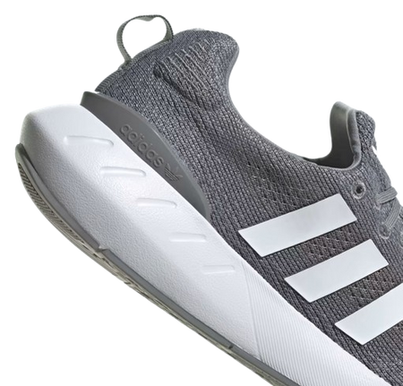 ADIDAS SWIFT RUN 22