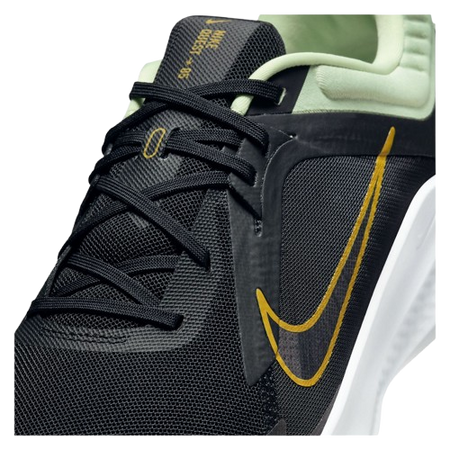 NIKE QUEST 5