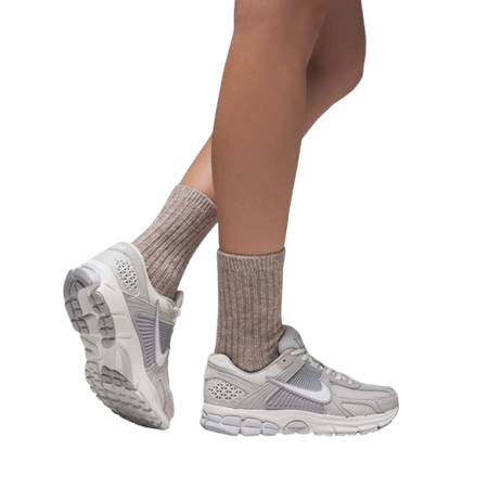 W NIKE ZOOM VOMERO 5