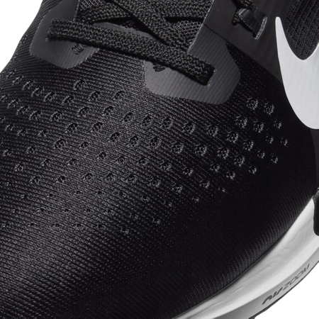 NIKE AIR ZOOM VOMERO 15