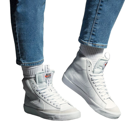 NIKE BLAZER MID '77 SE D (GS)