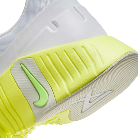 W NIKE FREE METCON 5