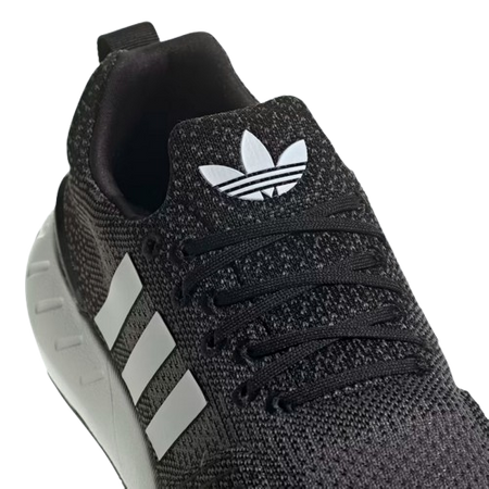 ADIDAS SWIFT RUN 22