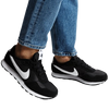 NIKE MD VALIANT