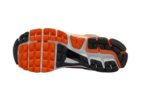 NIKE ZOOM VOMERO 5