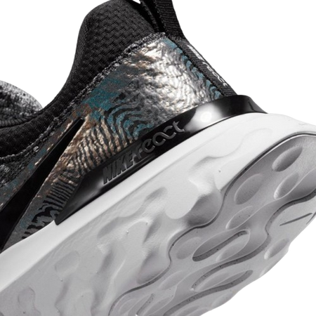 W REACT INFINITY RN FK 3 PRM