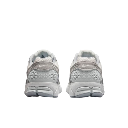 W NIKE ZOOM VOMERO 5