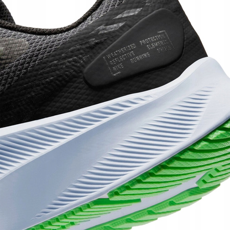 NIKE QUEST 3 SHIELD