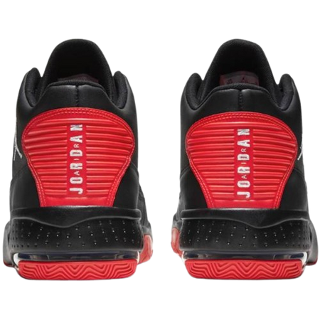 NIKE JORDAN MAX AURA 2