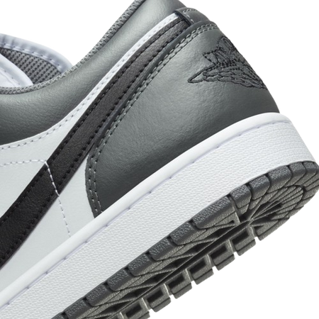 NIKE AIR JORDAN 1 LOW