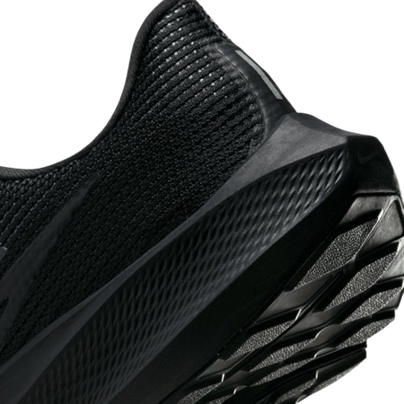 NIKE AIR ZOOM PEGASUS 40