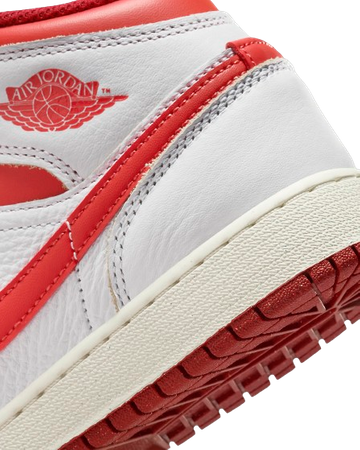 AIR JORDAN 1 MID SE (GS)