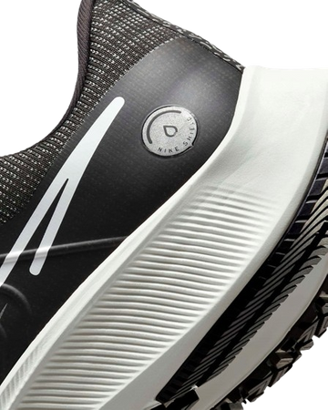 NIKE AIR ZOOM PEGASUS 38 SHIELD