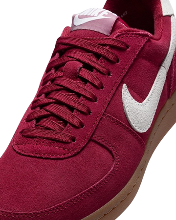 WMNS NIKE FIELD GENERAL