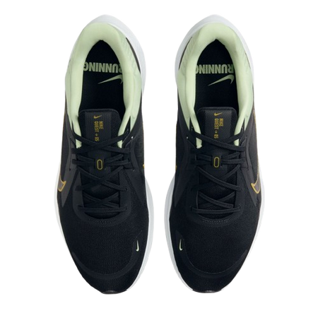 NIKE QUEST 5