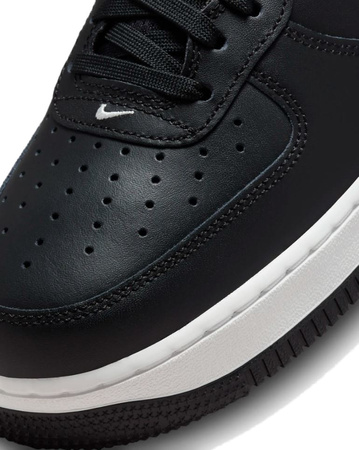 NIKE AIR FORCE 1 '07