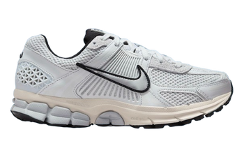NIKE ZOOM VOMERO 5